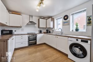 Photo 21- click for photo gallery